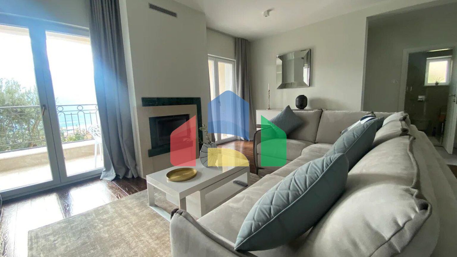 Жилой комплекс вилл в Дженовичи с панорамным видом на море вблизи Porto Novi