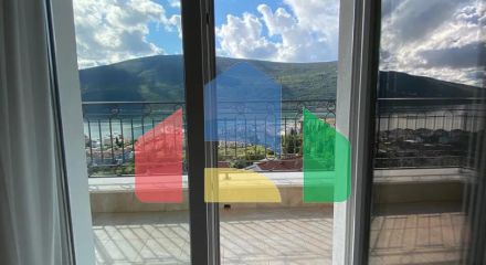 Жилой комплекс вилл в Дженовичи с панорамным видом на море вблизи Porto Novi