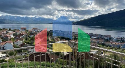 Жилой комплекс вилл в Дженовичи с панорамным видом на море вблизи Porto Novi