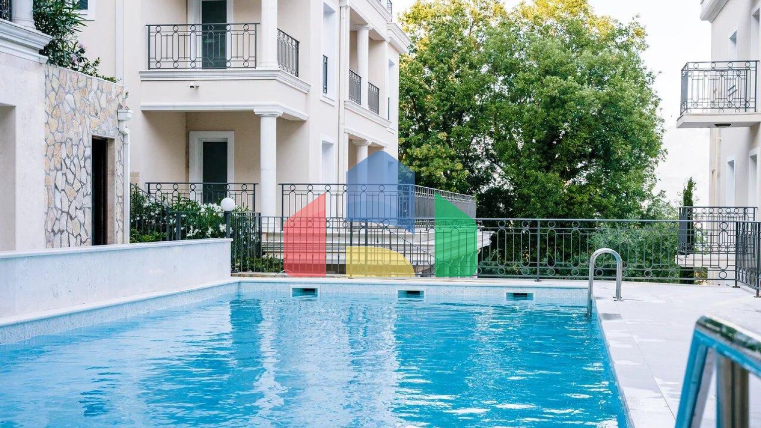 Жилой комплекс вилл в Дженовичи с панорамным видом на море вблизи Porto Novi