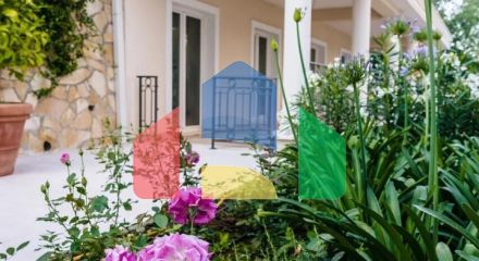 Жилой комплекс вилл в Дженовичи с панорамным видом на море вблизи Porto Novi