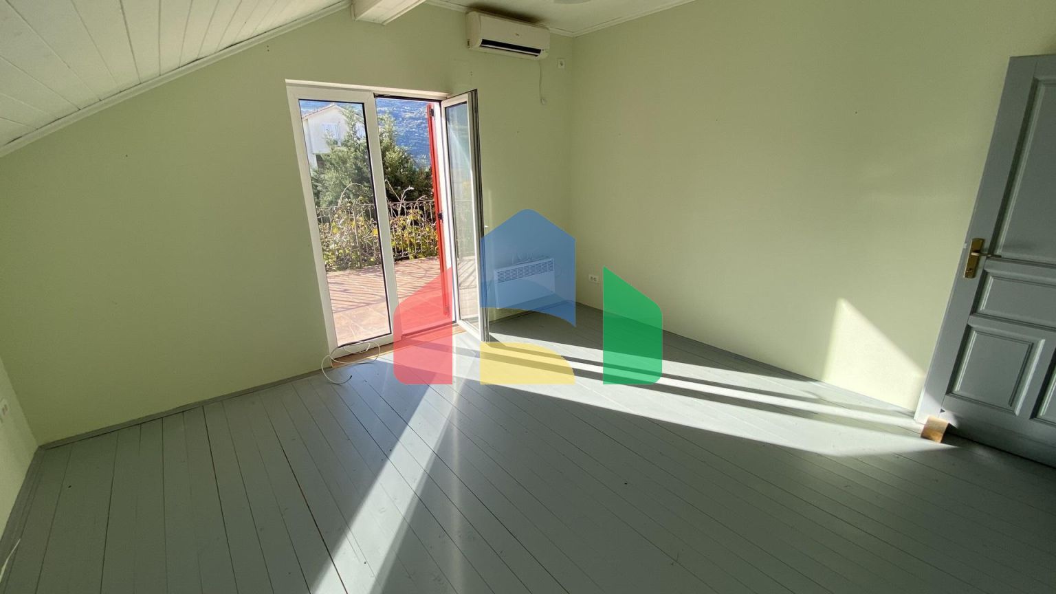 Дом в Дженовичи