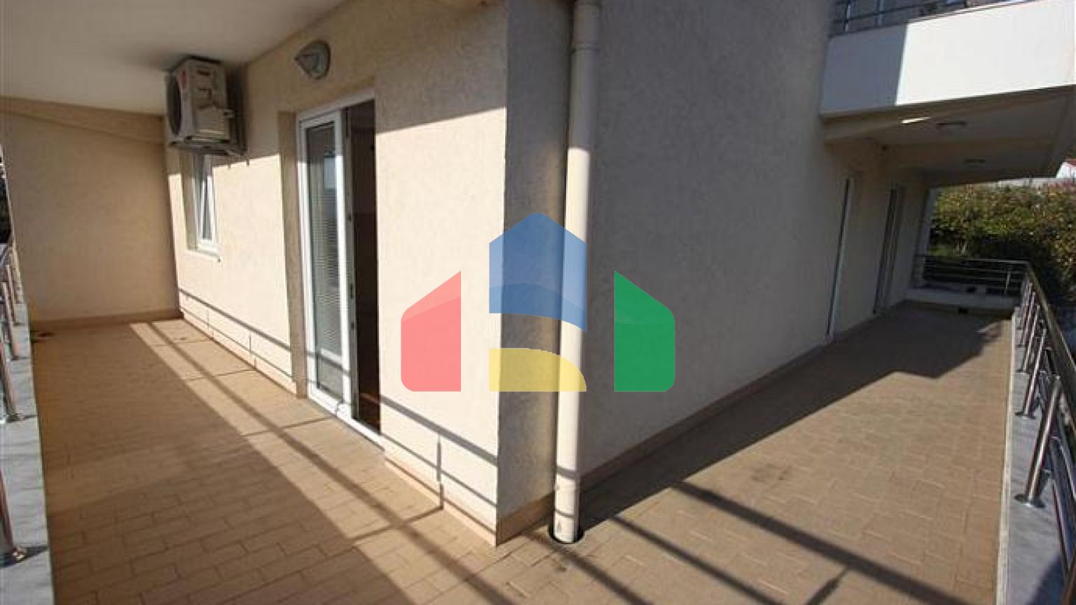 Квартира в Дженовичи