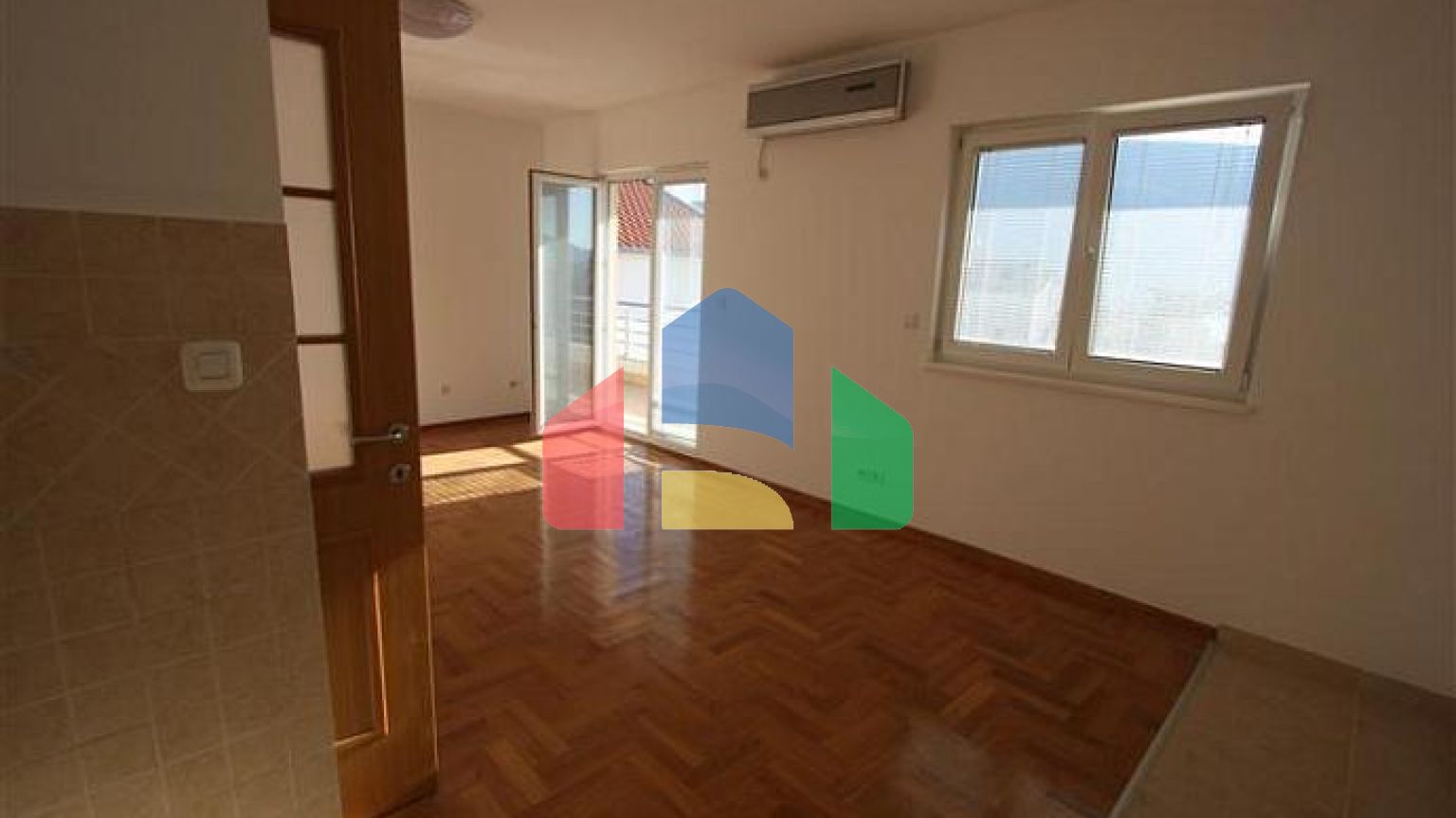 Квартира в Дженовичи