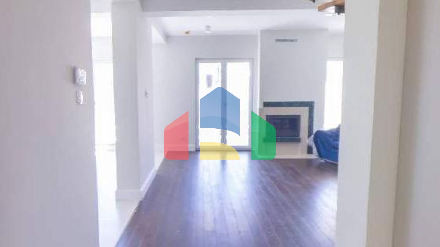 Пентхаус в Дженовичи в 300 метрах от моря с видом на залив