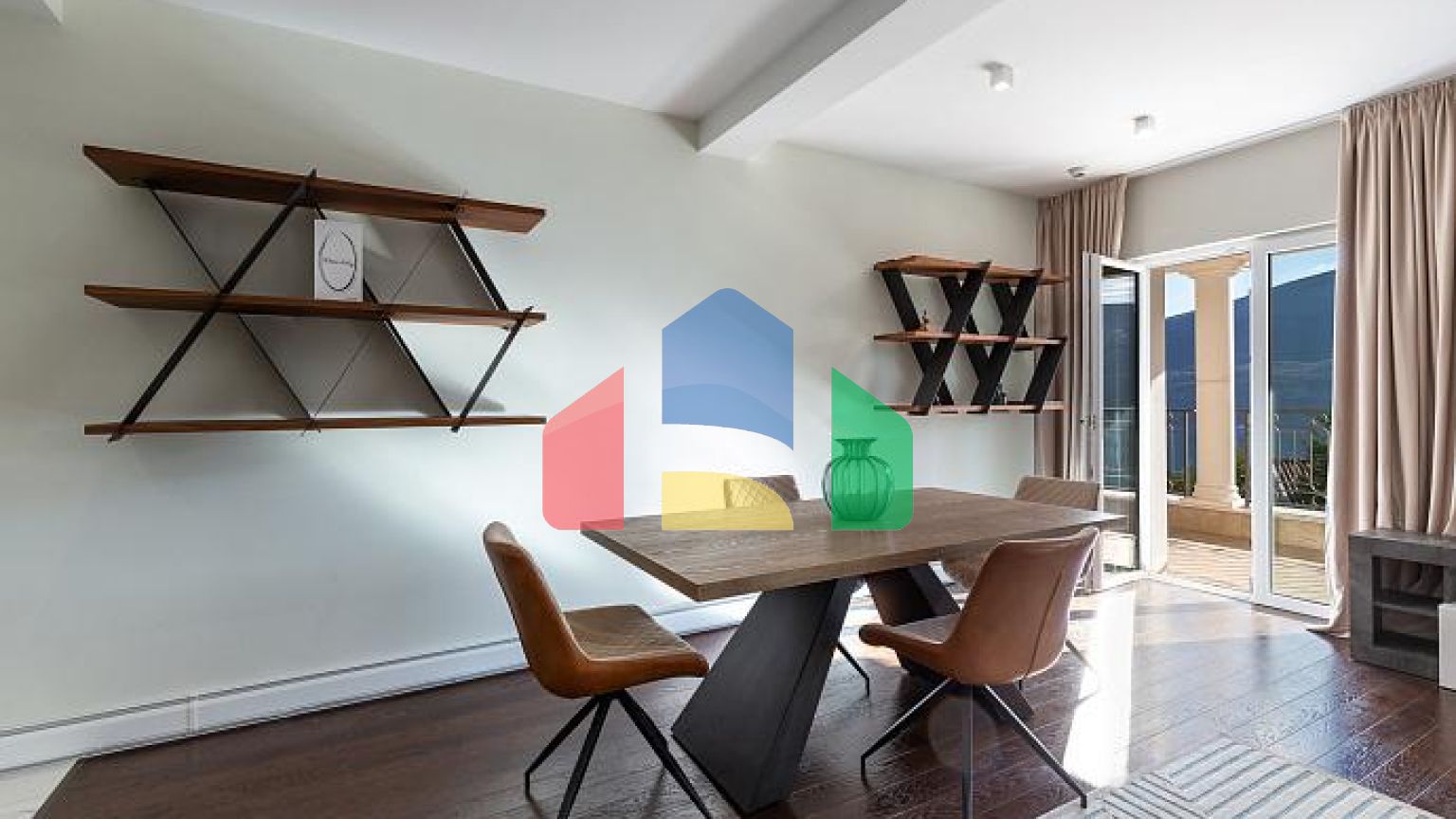 На продажу новые виллы в комплексе с видом на Боко-Которский залив