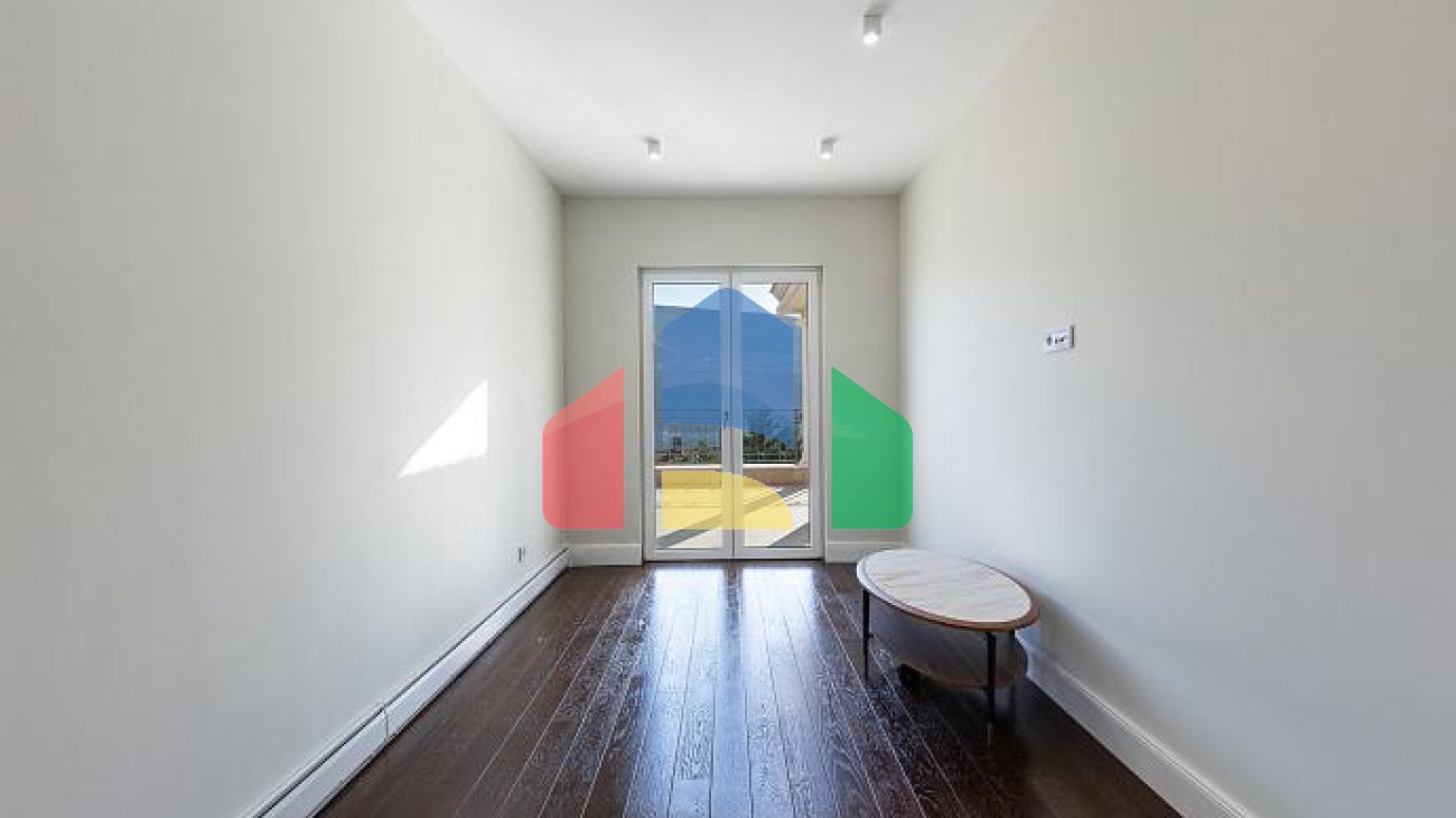 На продажу новые виллы в комплексе с видом на Боко-Которский залив