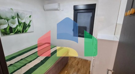 Трехкомнатная квартира с видом на море в Дженовичи
