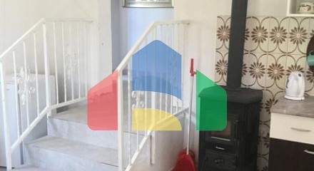 Дом с небольшим садом в Дженовичи