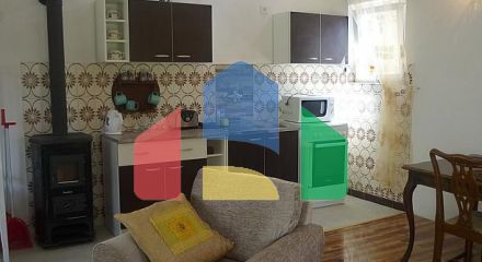 Дом с небольшим садом в Дженовичи