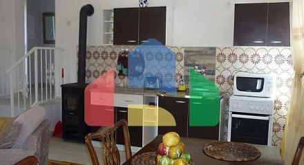 Дом с небольшим садом в Дженовичи