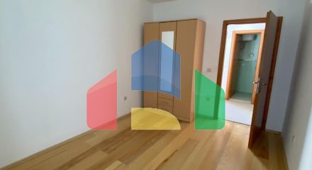 Апарт-отель в Игало, недалеко от института Симо Милошевича. Апарт-отель в Игало, недалеко от института Симо Милошевича.