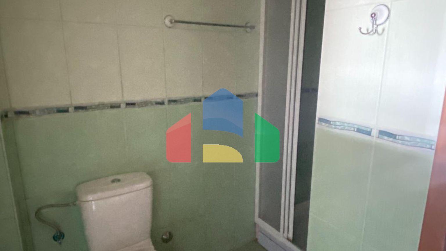 Апарт-отель в Игало, недалеко от института Симо Милошевича.