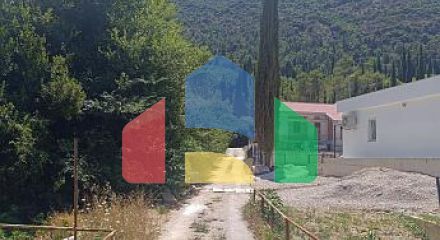 Продается участок в поселке Суторина