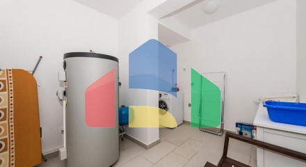 Современный таунхаус в Лучичи