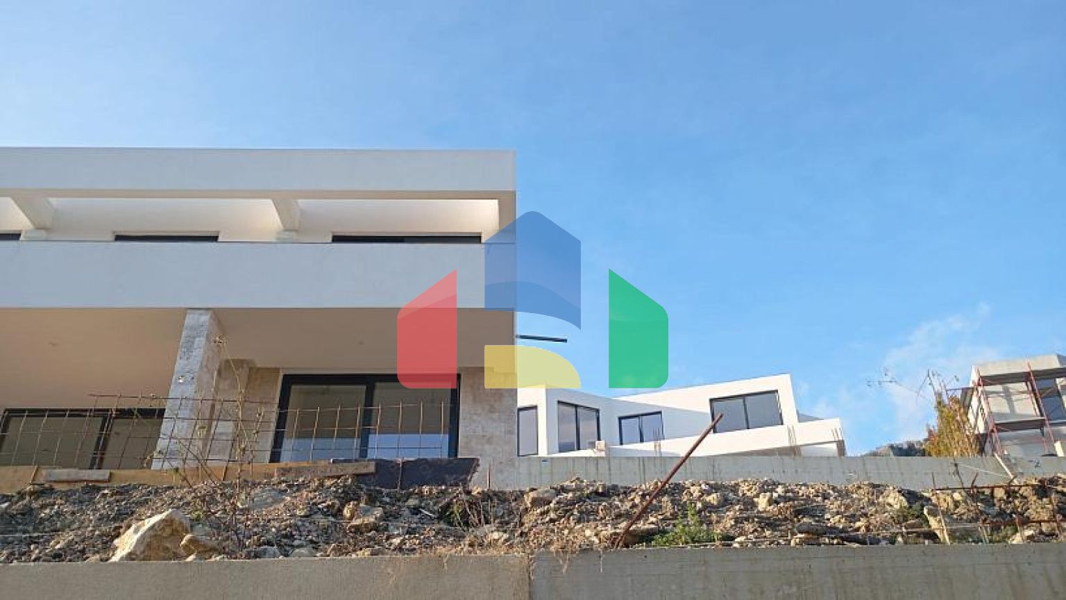 6902 вилла 179 м², завершена строительством, Поди