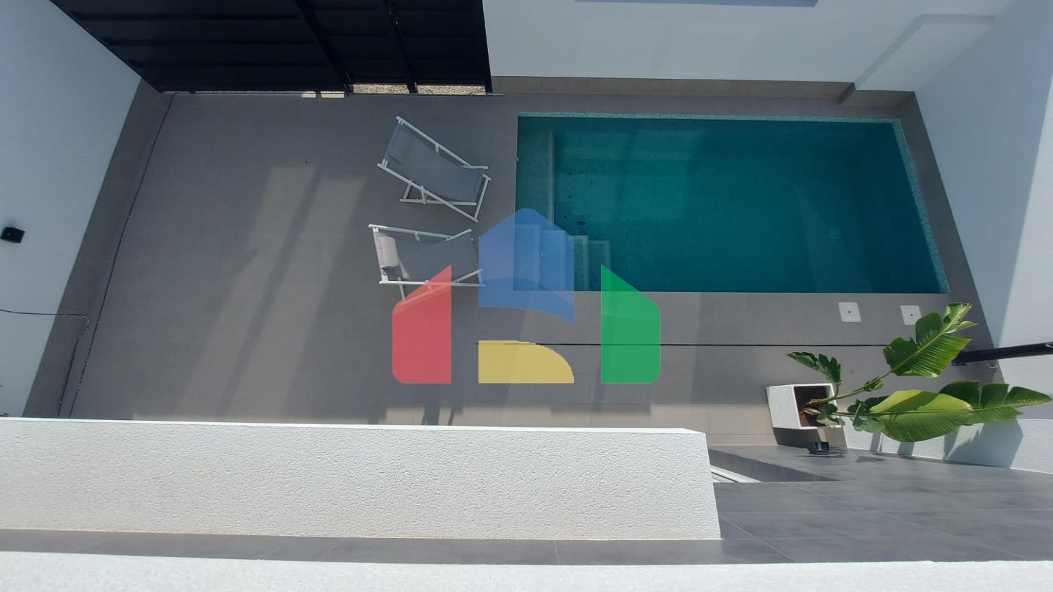 НОВЫЕ ВИЛЛЫ В РОЛДАНЕ