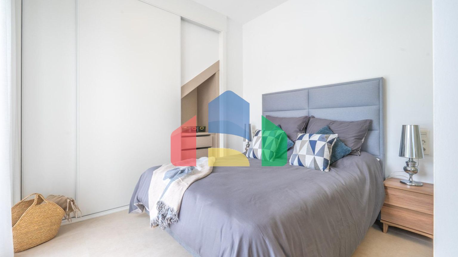 Новые независимые виллы с частным бассейном и солярием в Рольдане, Торре-Пачеко