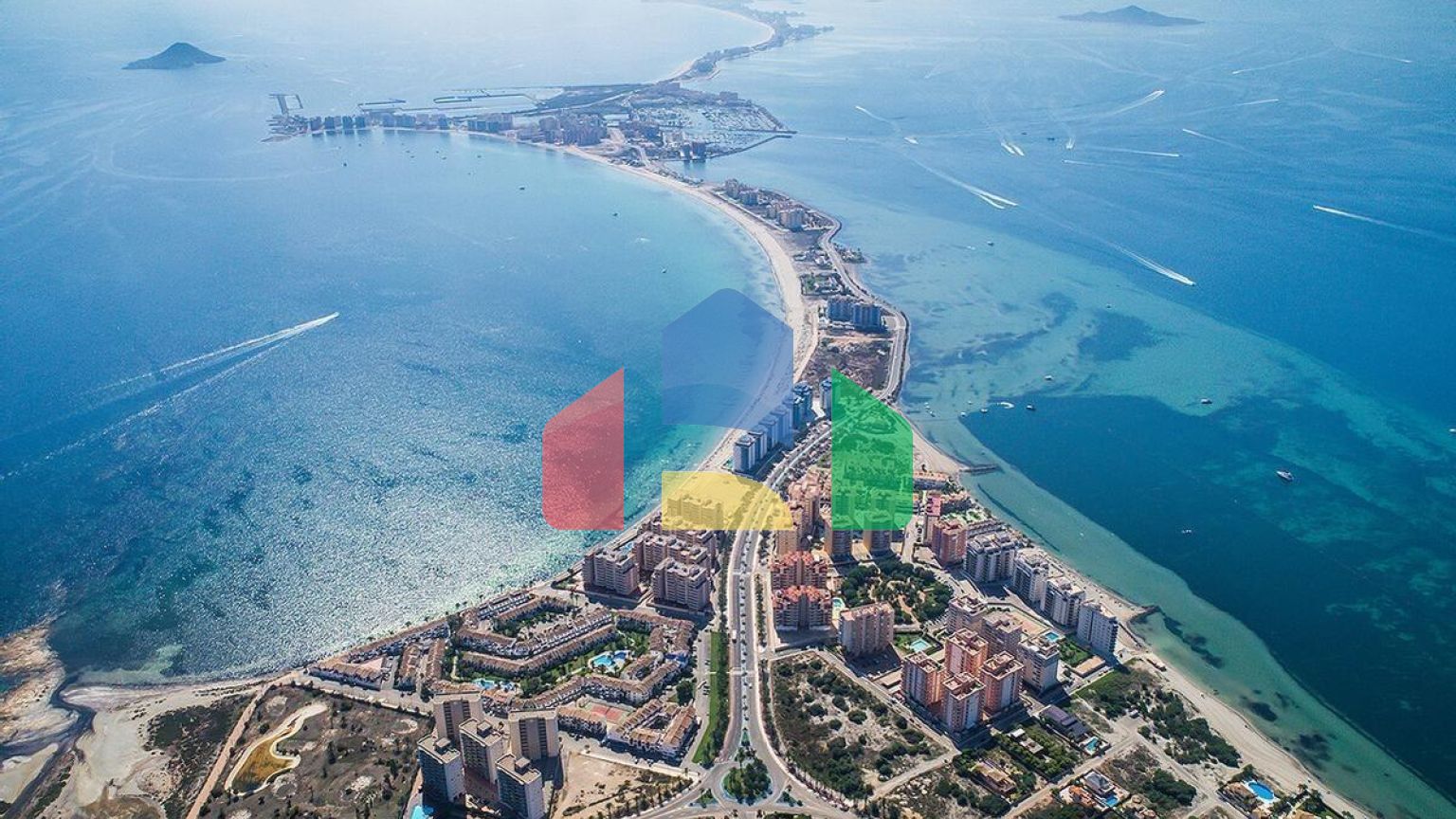 НОВЫЕ ВИЛЛЫ В РОЛДАНЕ