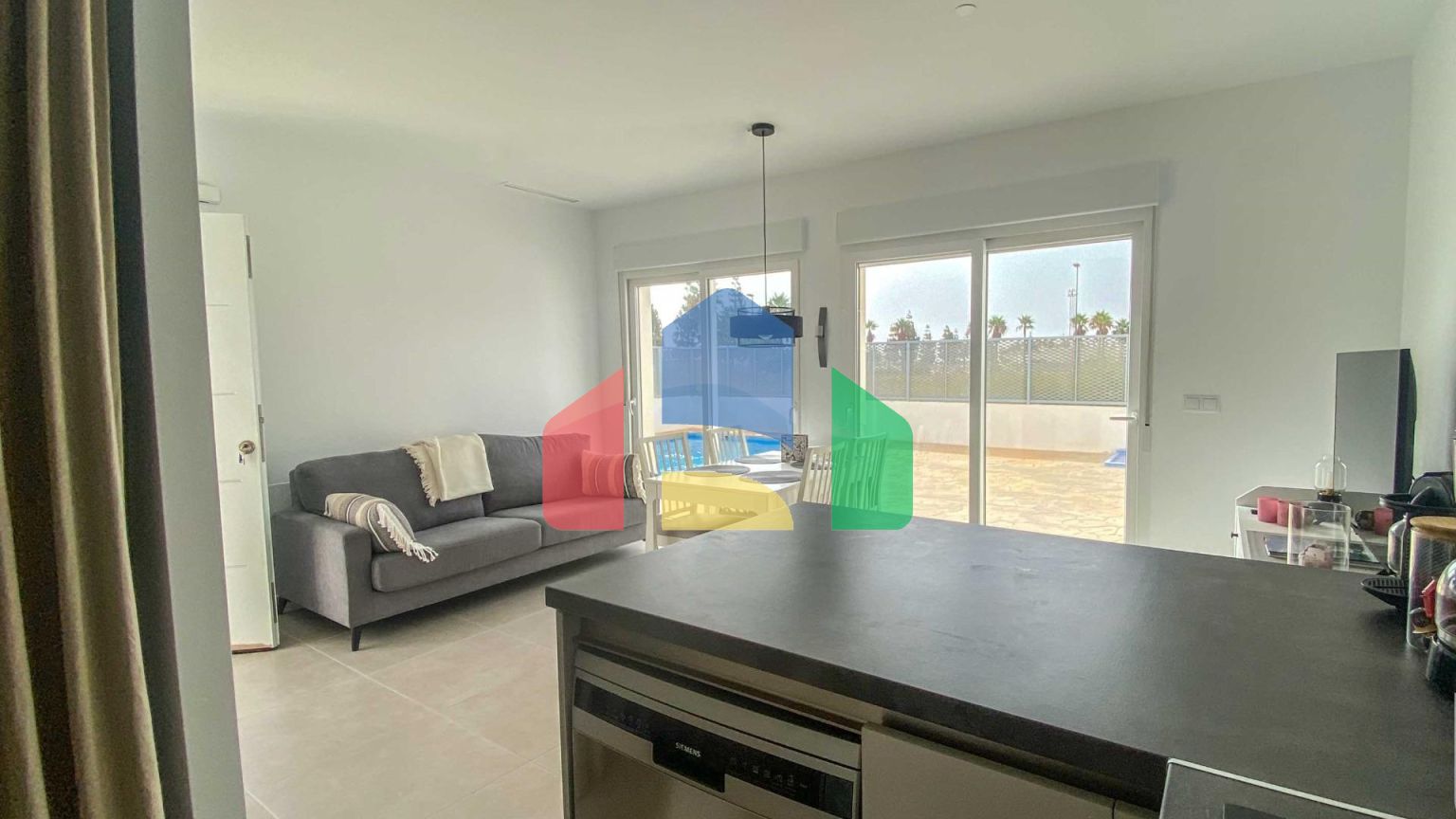 НОВЫЕ СМЕЖНЫЕ ВИЛЛЫ В ЛОС-АЛЬКАСАРЕС