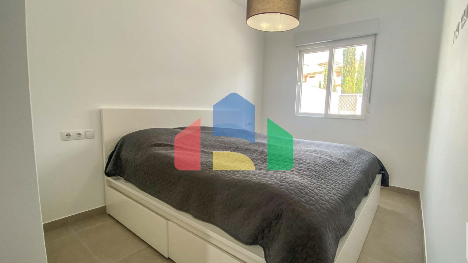 НОВЫЕ СМЕЖНЫЕ ВИЛЛЫ В ЛОС-АЛЬКАСАРЕС