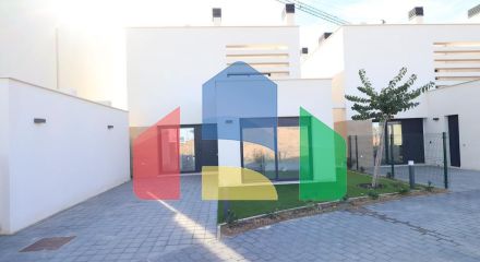 Дом в Los Alcázares ID B10519