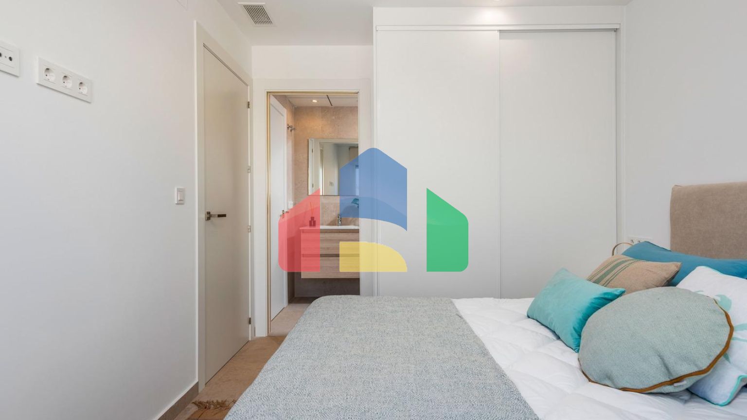 НОВЫЕ ВИЛЛЫ В ИБИЦЕНСКОМ СТИЛЕ В ЛОС-АЛЬКАСАРЕСЕ