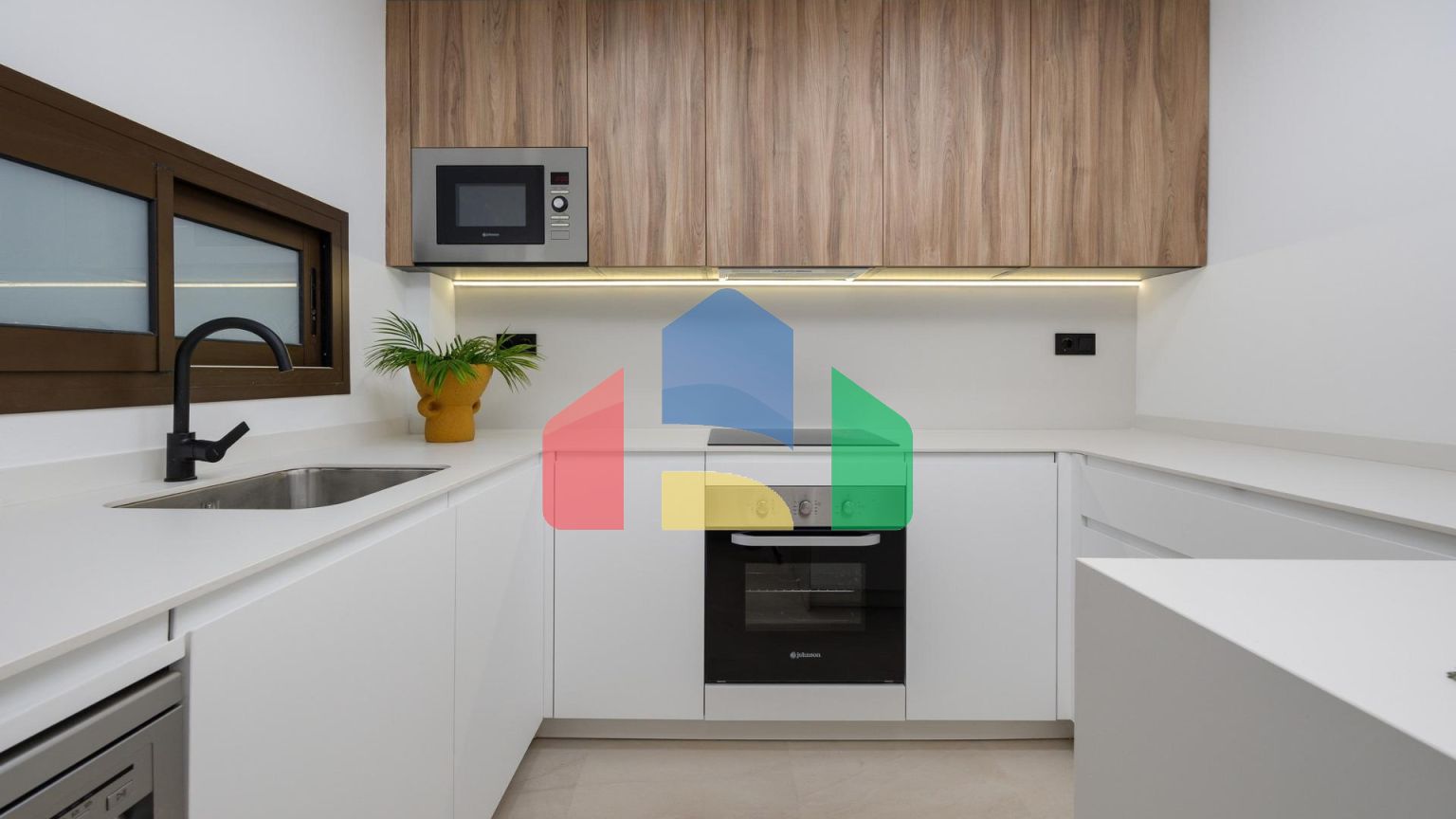 НОВЫЙ ЖИЛОЙ КОМПЛЕКС РЯДОМ С ЛА СЕРЕНА ГОЛЬФ, ЛОС АЛЬКАСАРЕС