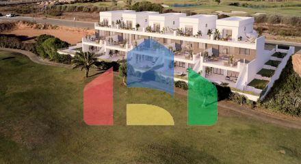 Сдворенные и отдельно стоящие виллы новой постройки в La Serena Golf-Los Alcázares
