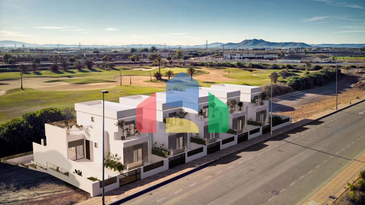 Сдворенные и отдельно стоящие виллы новой постройки в La Serena Golf-Los Alcázares