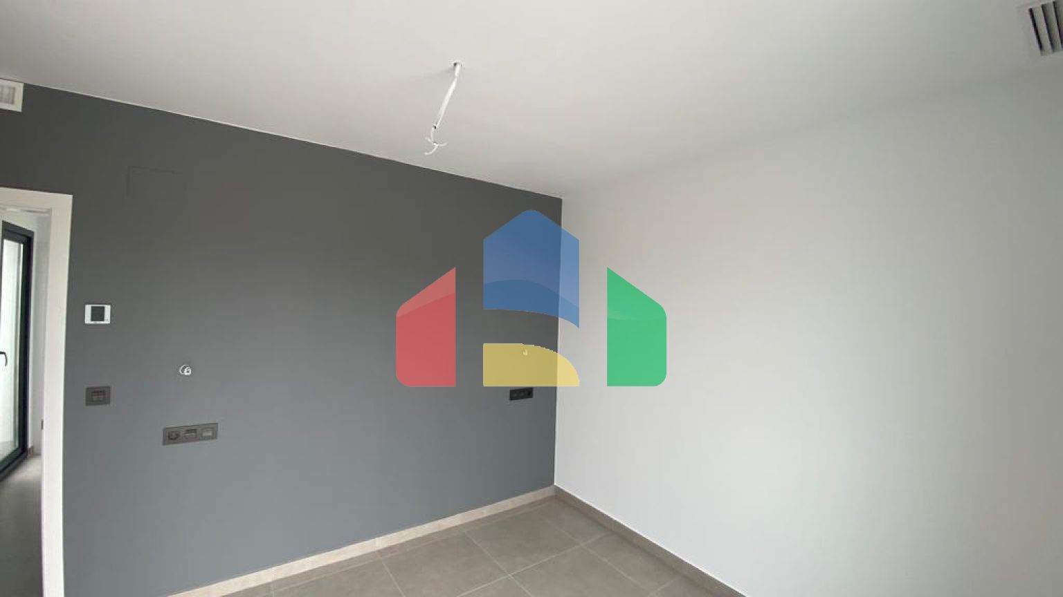 Новые виллы с частным бассейном в Лос-Алькасарес, Коста-Кальида