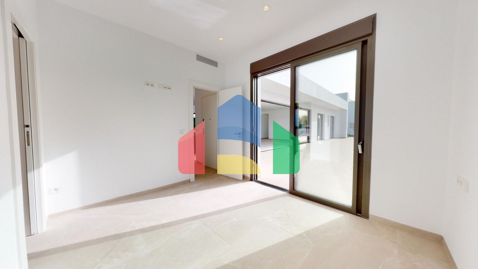 НОВЫЕ ВИЛЛЫ В ЛОС АЛЬКАСАРЕС