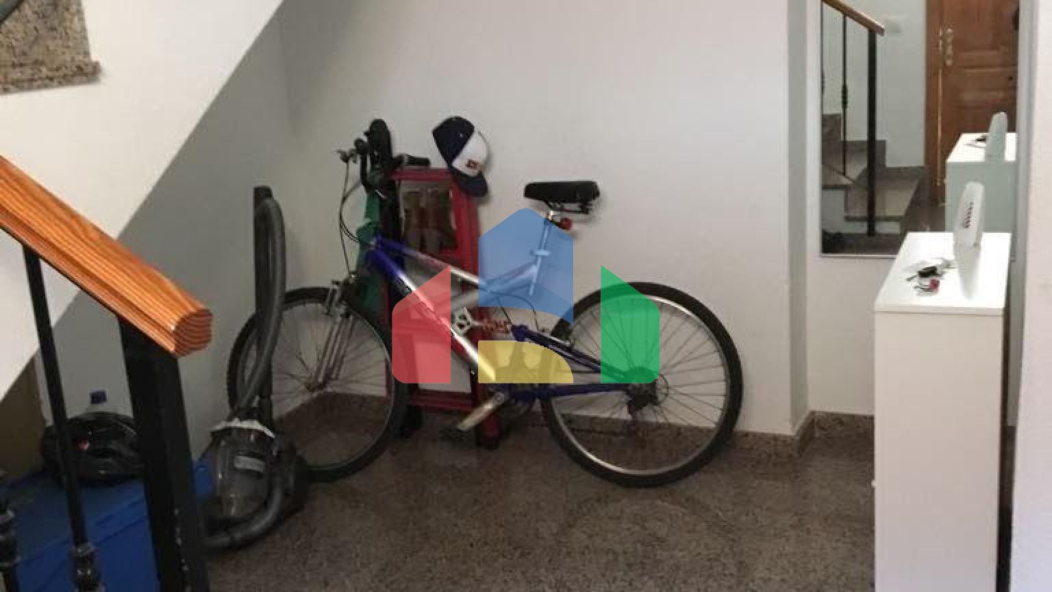 Продается дуплекс в Лос Альказарес для большой семьи!