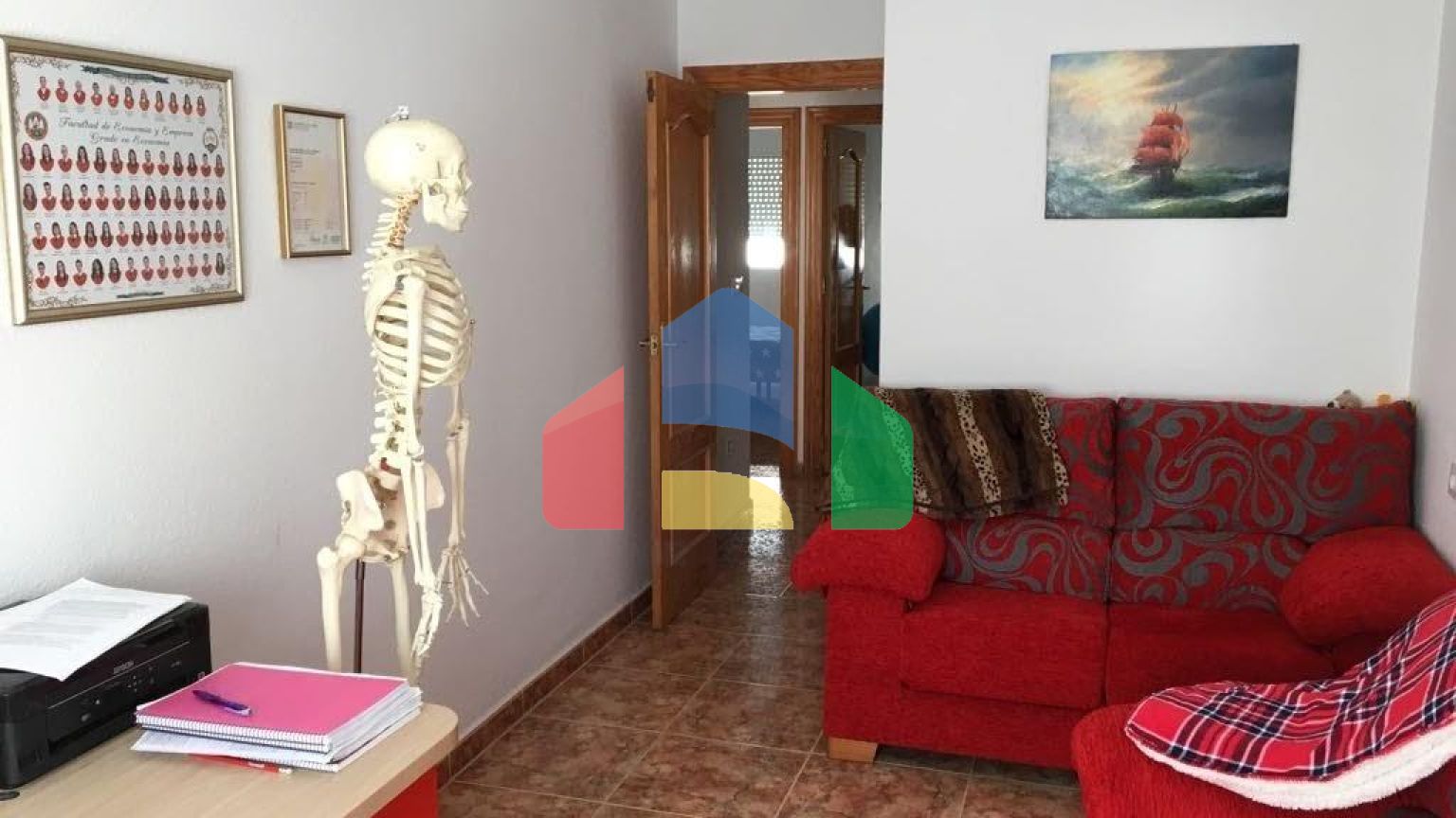 Продается дуплекс в Лос Альказарес для большой семьи!