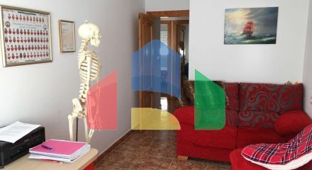 Продается дуплекс в Лос Альказарес для большой семьи!