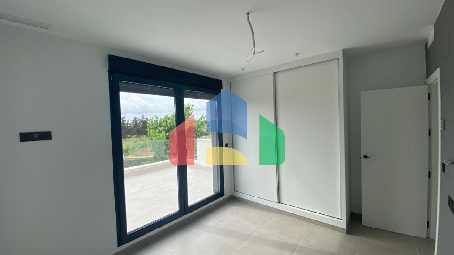 Новые виллы с частным бассейном в Лос-Алькасарес, Коста-Кальида