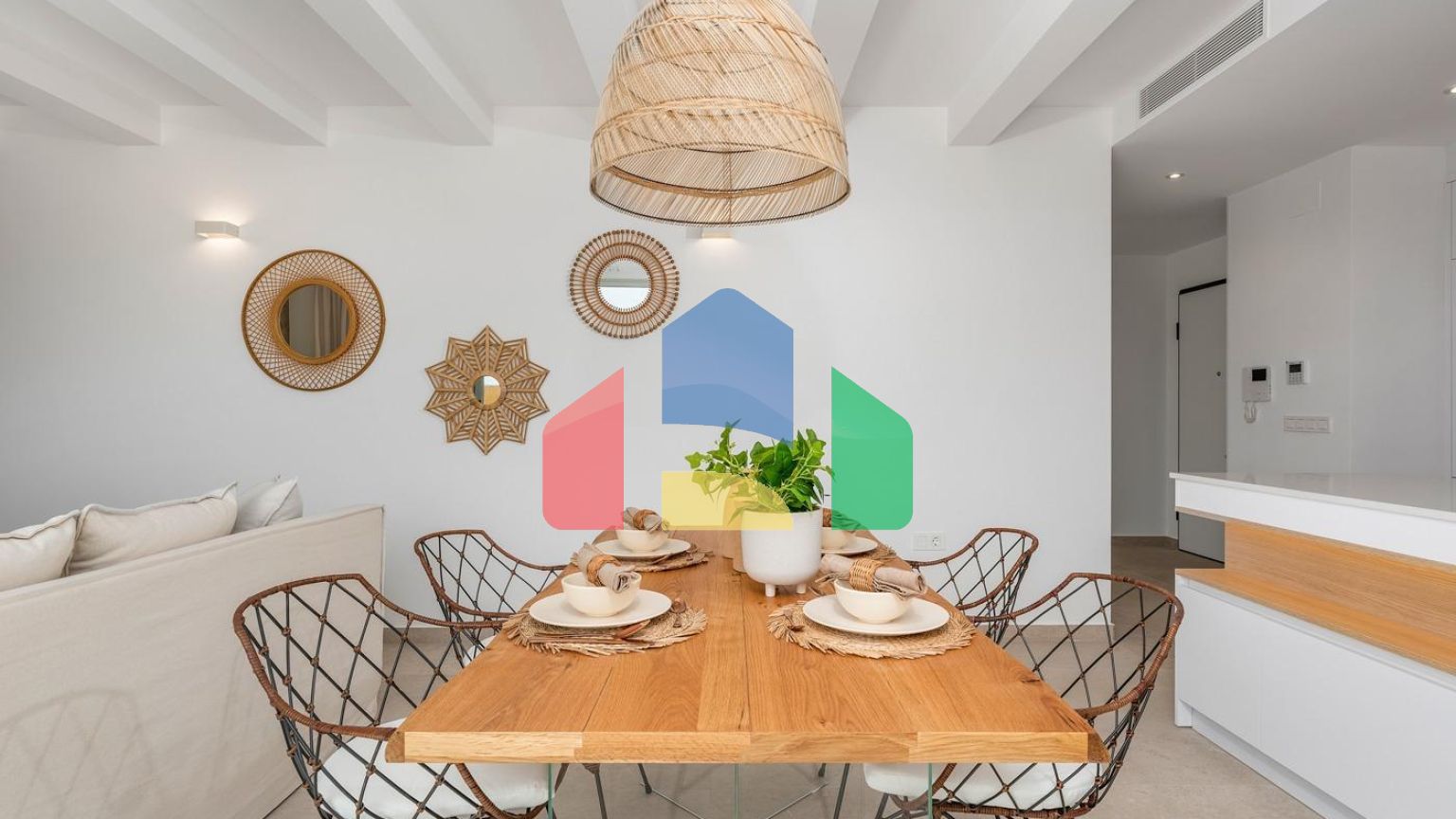 НОВЫЕ ВИЛЛЫ В ЛОС АЛЬКАСАРЕС