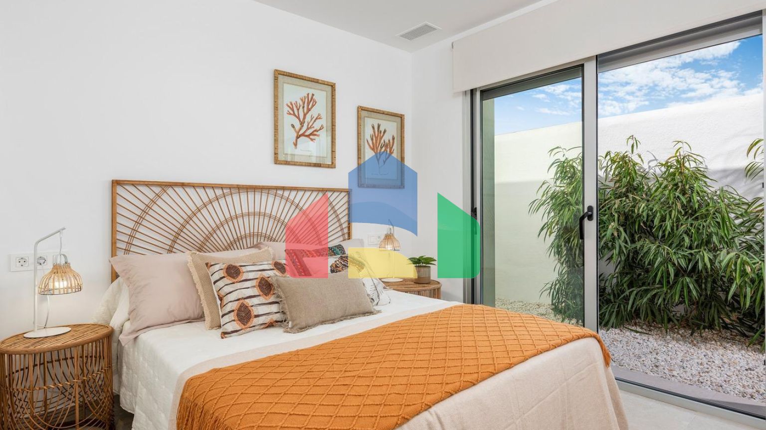 НОВЫЕ ВИЛЛЫ В ЛОС АЛЬКАСАРЕС