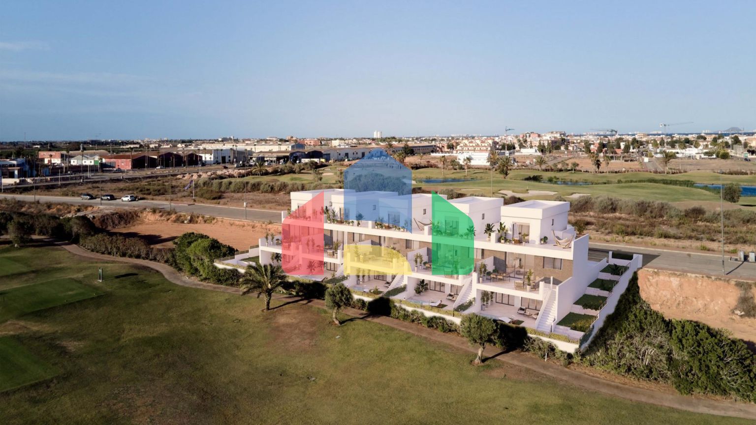 Сдворенные и отдельно стоящие виллы новой постройки в La Serena Golf-Los Alcázares