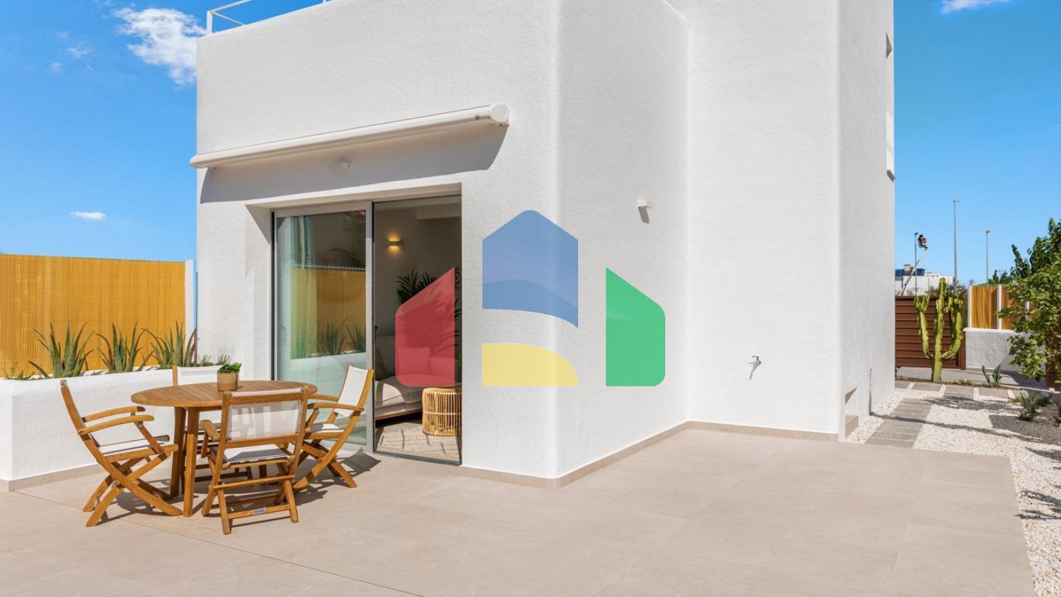 НОВЫЕ ВИЛЛЫ В ИБИЦЕНСКОМ СТИЛЕ В ЛОС-АЛЬКАСАРЕСЕ