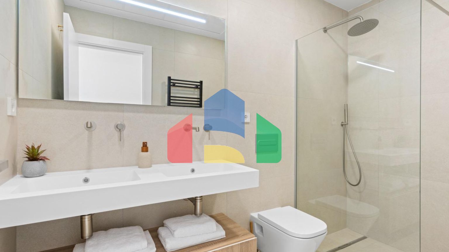 НОВЫЕ ТАУНХАУСЫ В ЛОС АЛЬКАСАРЕС