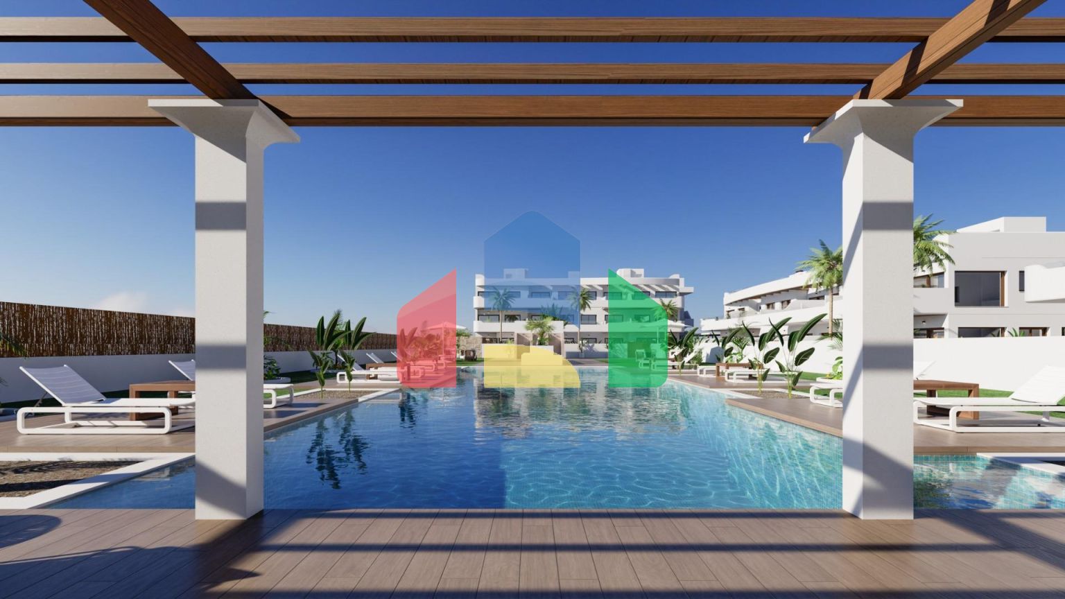 Новый жилой комплекс в Лос-Алькасаресе рядом с гольф-клубом Serena Golf и пляжем Мар Менор