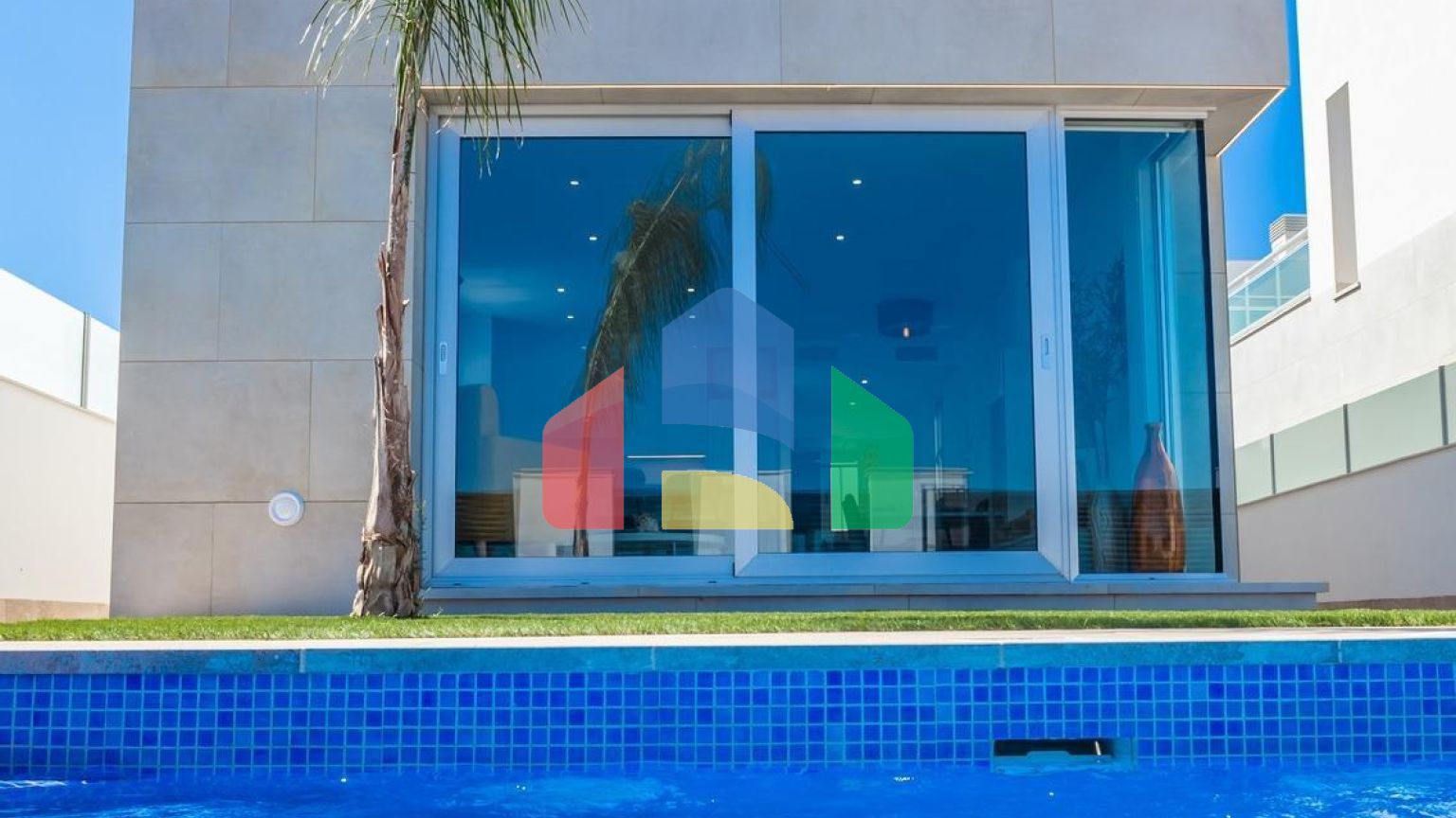 НОВЫЕ ВИЛЛЫ В ЛОС АЛЬКАСАРЕС