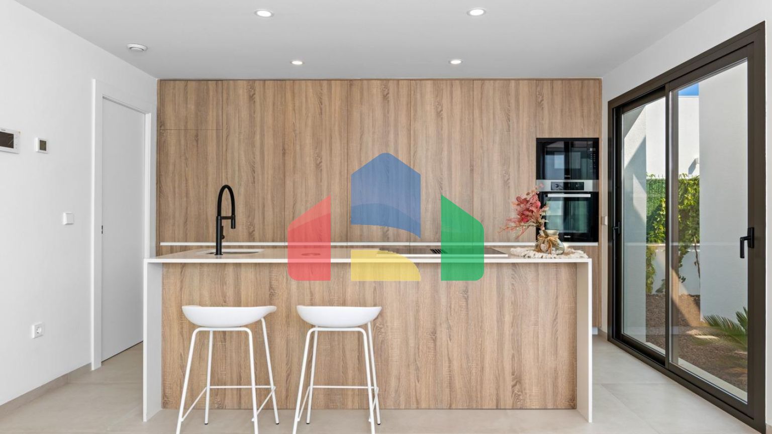 НОВЫЕ ВИЛЛЫ В ЛОС АЛЬКАСАРЕС