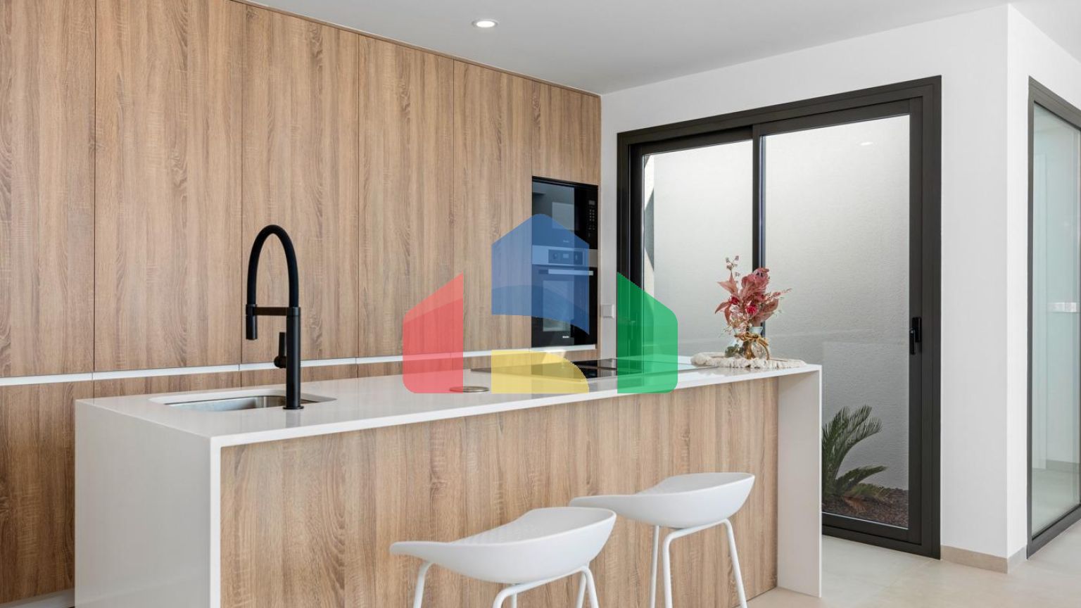 НОВЫЕ ВИЛЛЫ В ЛОС АЛЬКАСАРЕС