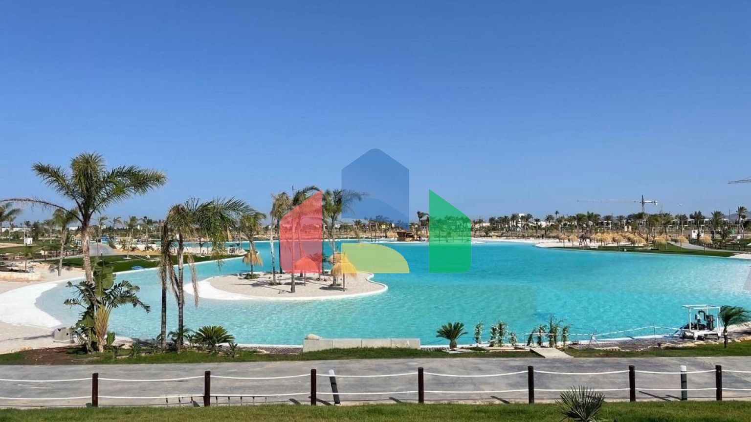 Роскошные виллы новой постройки в Santa Rosalía Lake and Life Resort, Мурсия