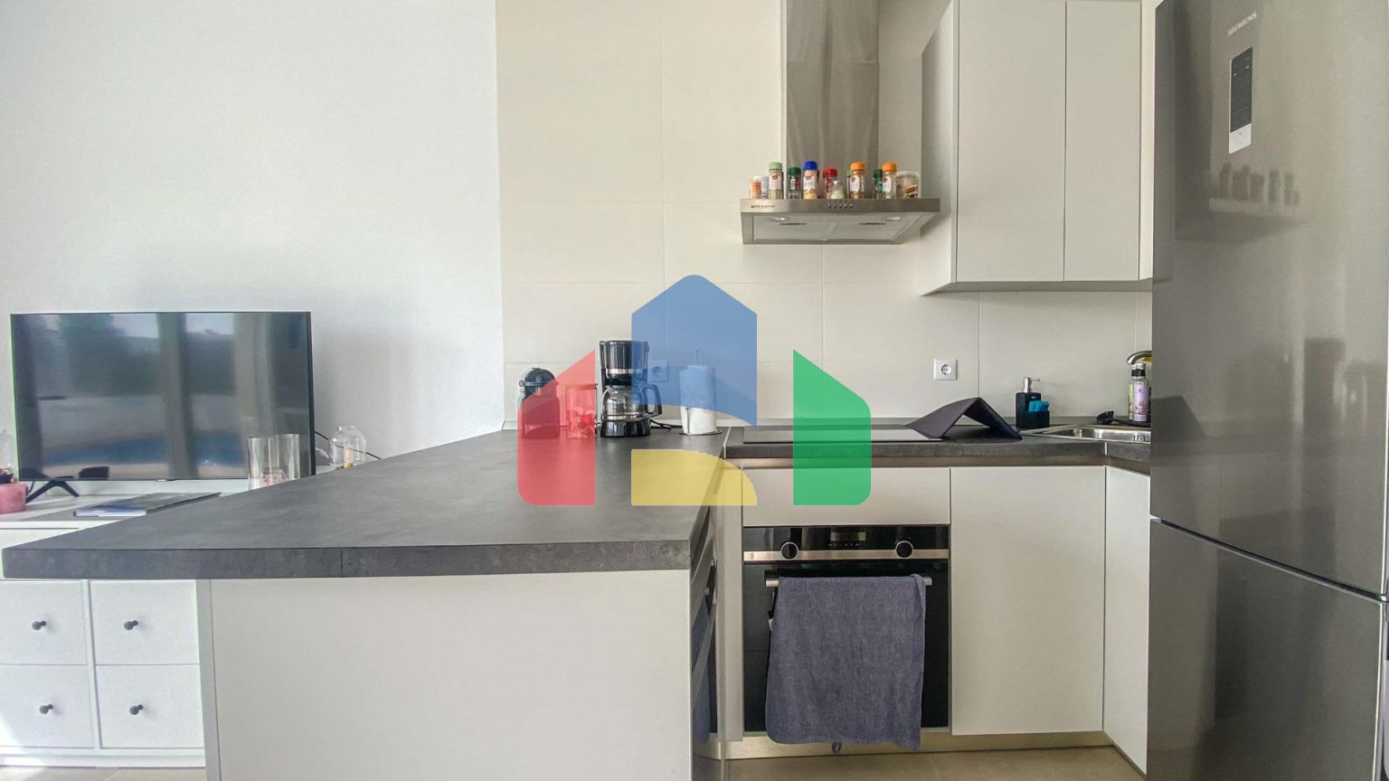 НОВЫЕ СМЕЖНЫЕ ВИЛЛЫ В ЛОС-АЛЬКАСАРЕС