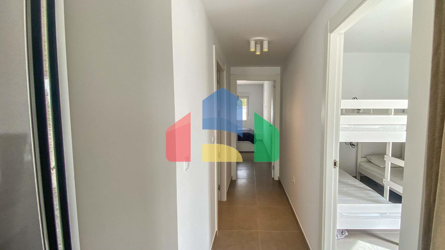 НОВЫЕ СМЕЖНЫЕ ВИЛЛЫ В ЛОС-АЛЬКАСАРЕС