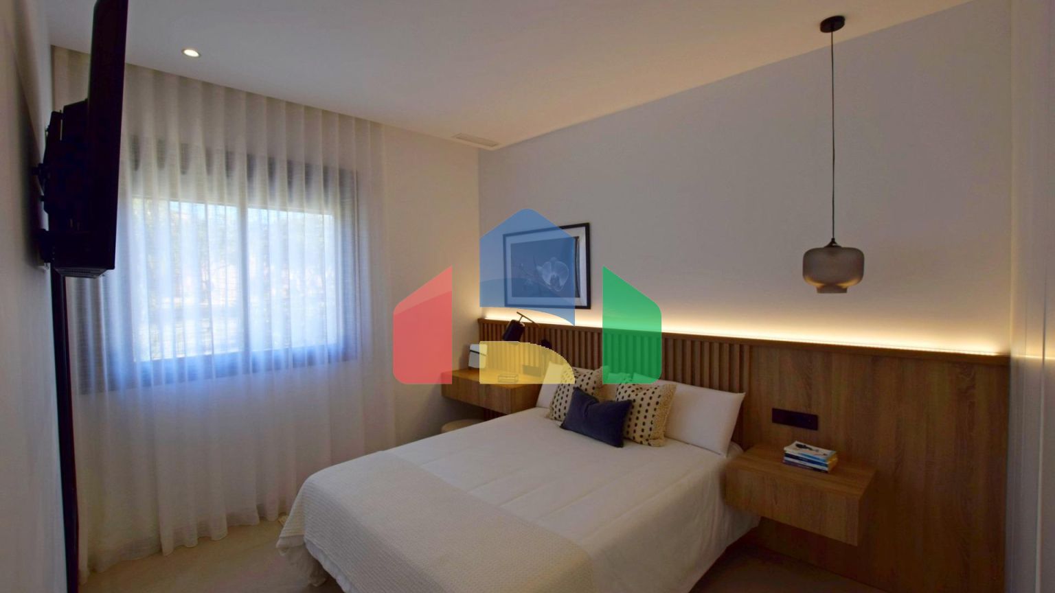 НОВЫЕ КВАРТИРЫ В КОНДАДО-ДЕ-АЛЬХАМА ГОЛЬФ-ПОЛЕ