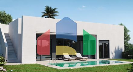 СРЕДИЗЕМНОМОРСКАЯ ВИЛЛА НА ПОЛЕ ДЛЯ ГОЛЬФА